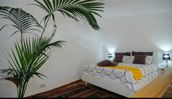 Ferienwohnung Casa Ranieri Palermo 0*,